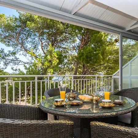 Apartment Irisa Art *