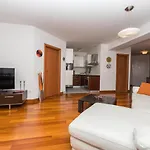 Irisa Art Apartment *